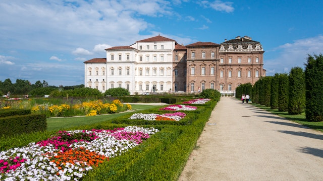 Palace and park of Venaria, residence of the Royal House of Savoy, Piedmont (Italy); Shutterstock ID 209445400; Your name (First / Last): Anna Tyler; GL account no.: 65050; Netsuite department name: Online Editorial; Full Product or Project name including edition: destination-image-southern-europe