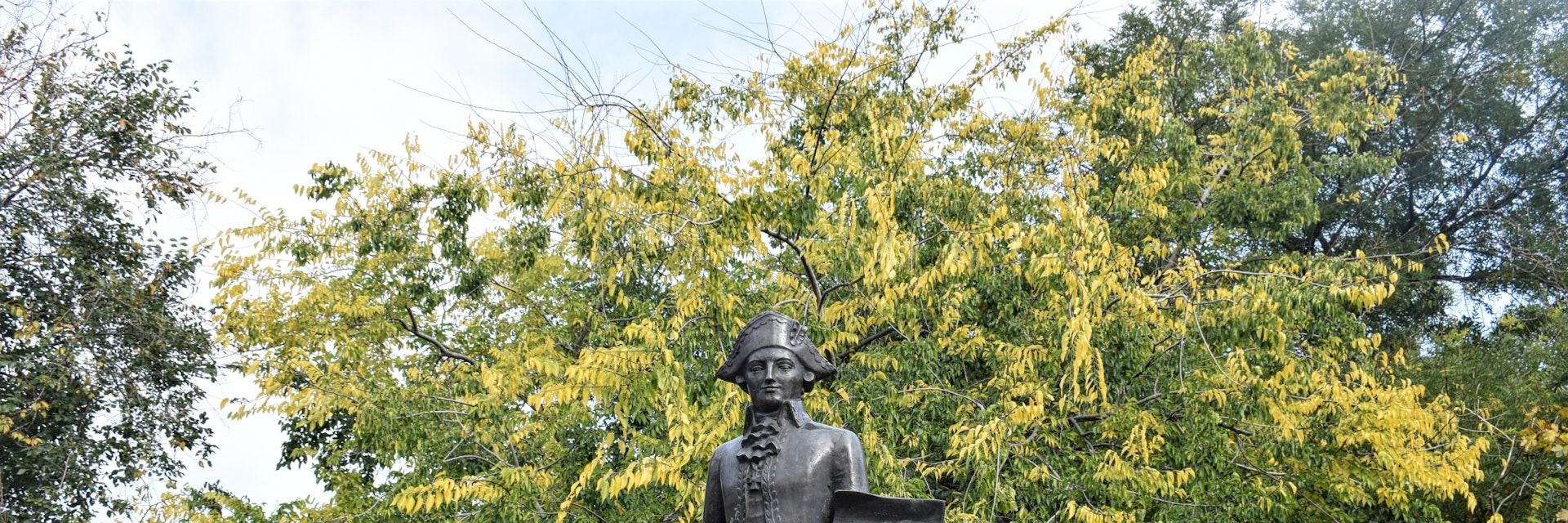 The statue of José de Ribas, who built Odesa's harbour