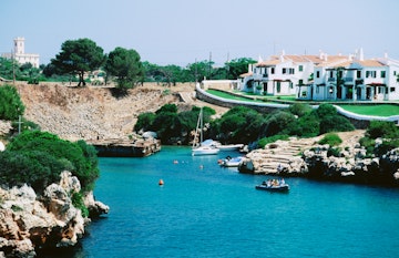 Cuitadella harbour.