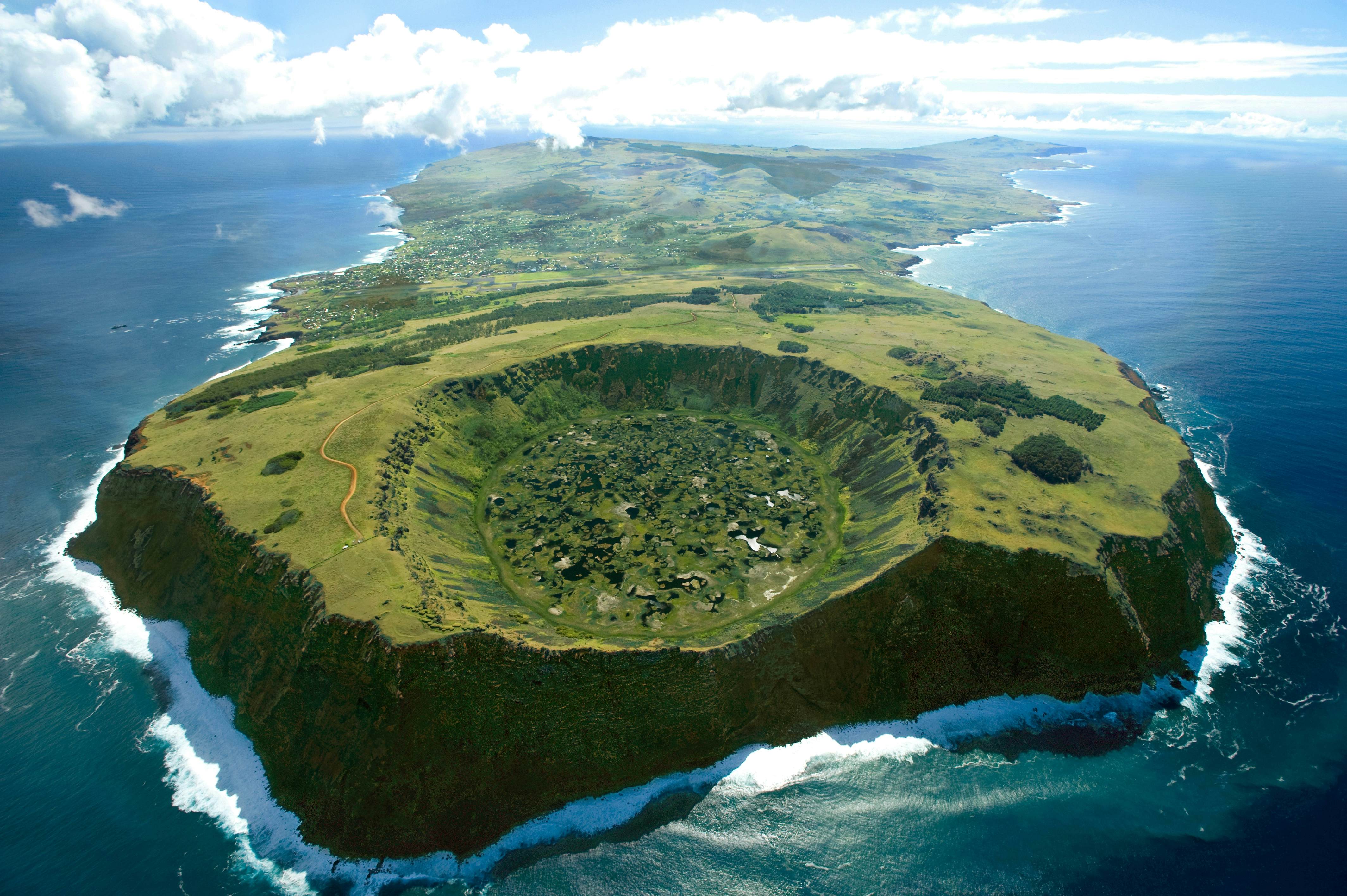 Easter Island (Rapa Nui) travel | Chile, South America - Lonely Planet