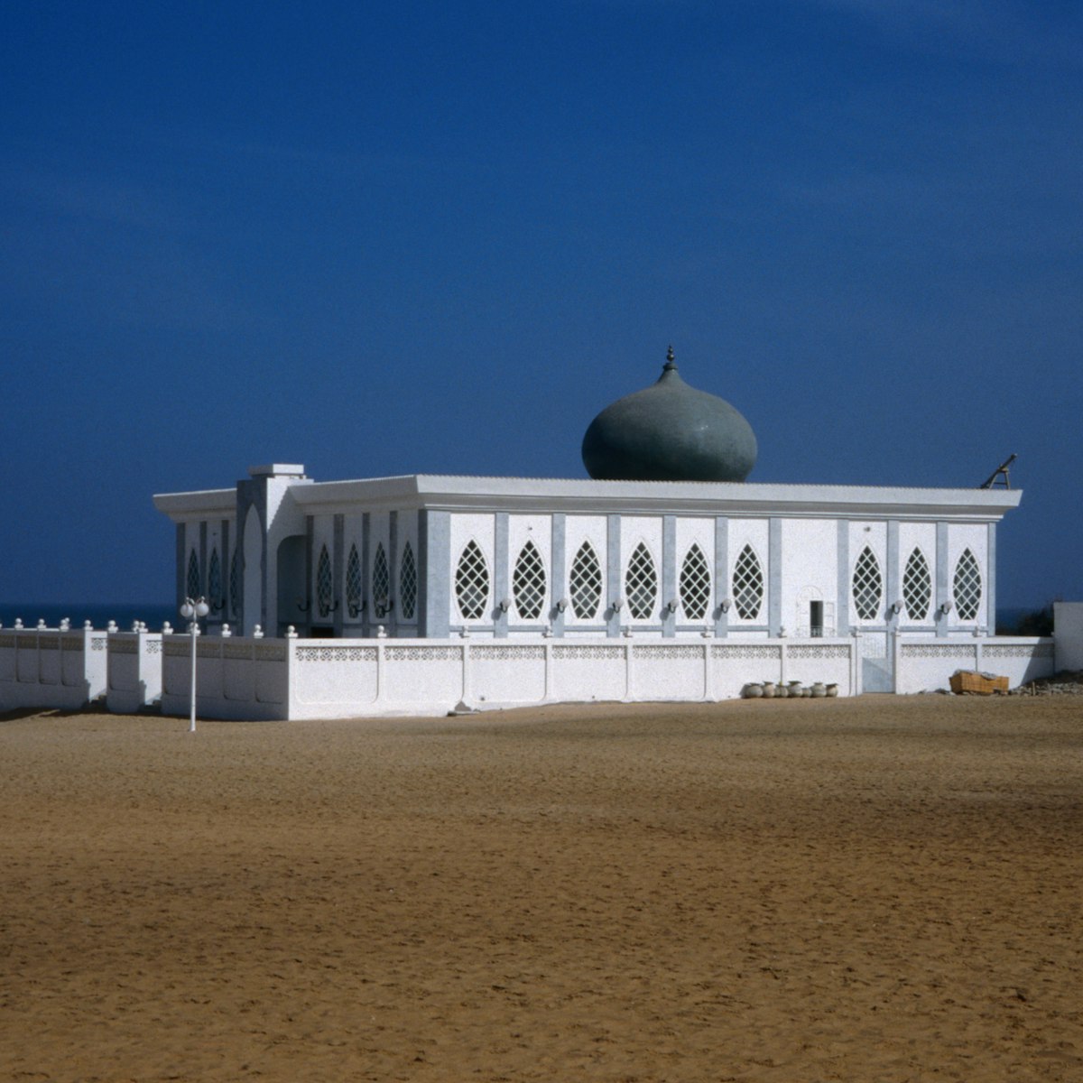 The mausoleum where the founder of the Layen Muslim brotherhood is buried, Yoff - Dakar
