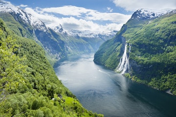 Overview of Geirangerfjord and Seven Sisters waterfall.