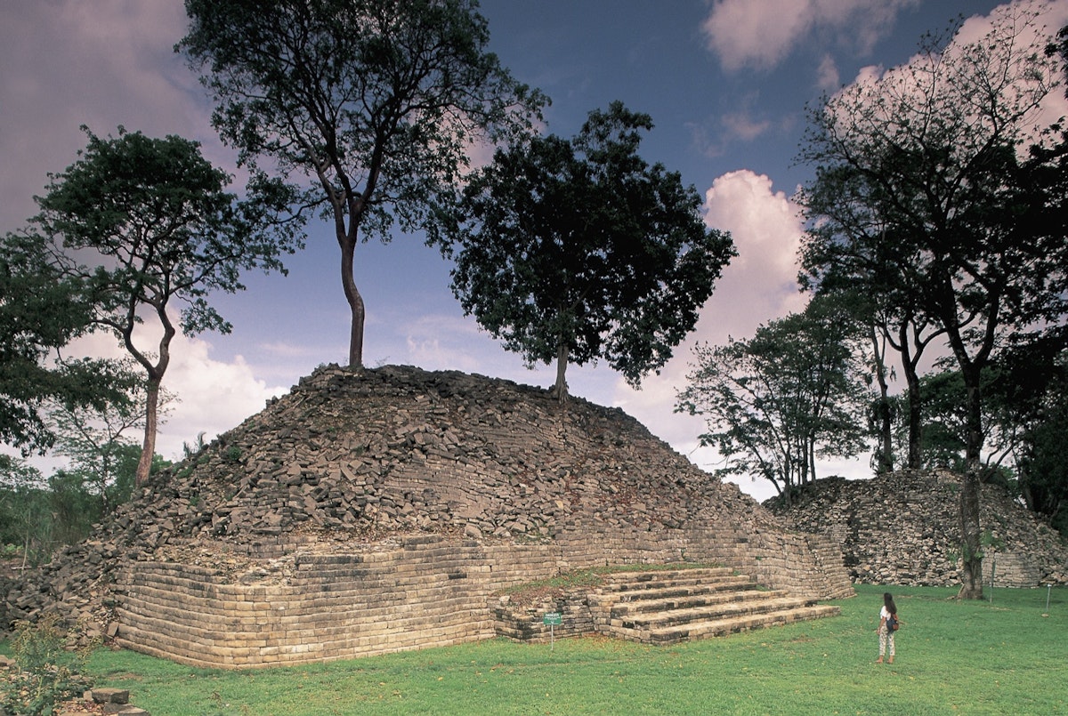 UNSPECIFIED - FEBRUARY 07:  Old ruins of a Mayan Temple, Lubaantun, Stann Creek District, Belize  (Photo by DEA / M.BORCHI/De Agostini/Getty Images)