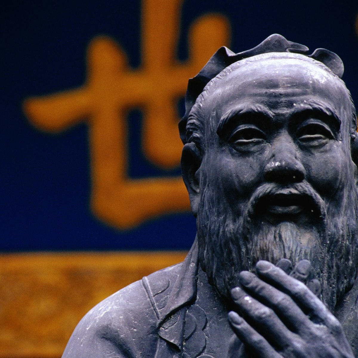 Statue detail at Confucian Temple.