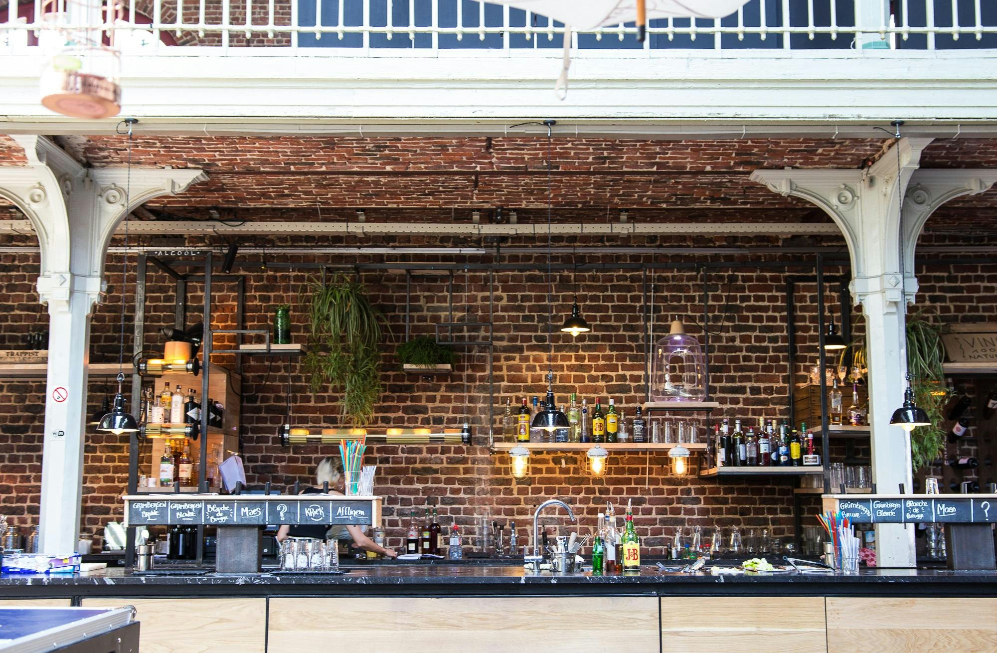 Halles St Gery interior bar