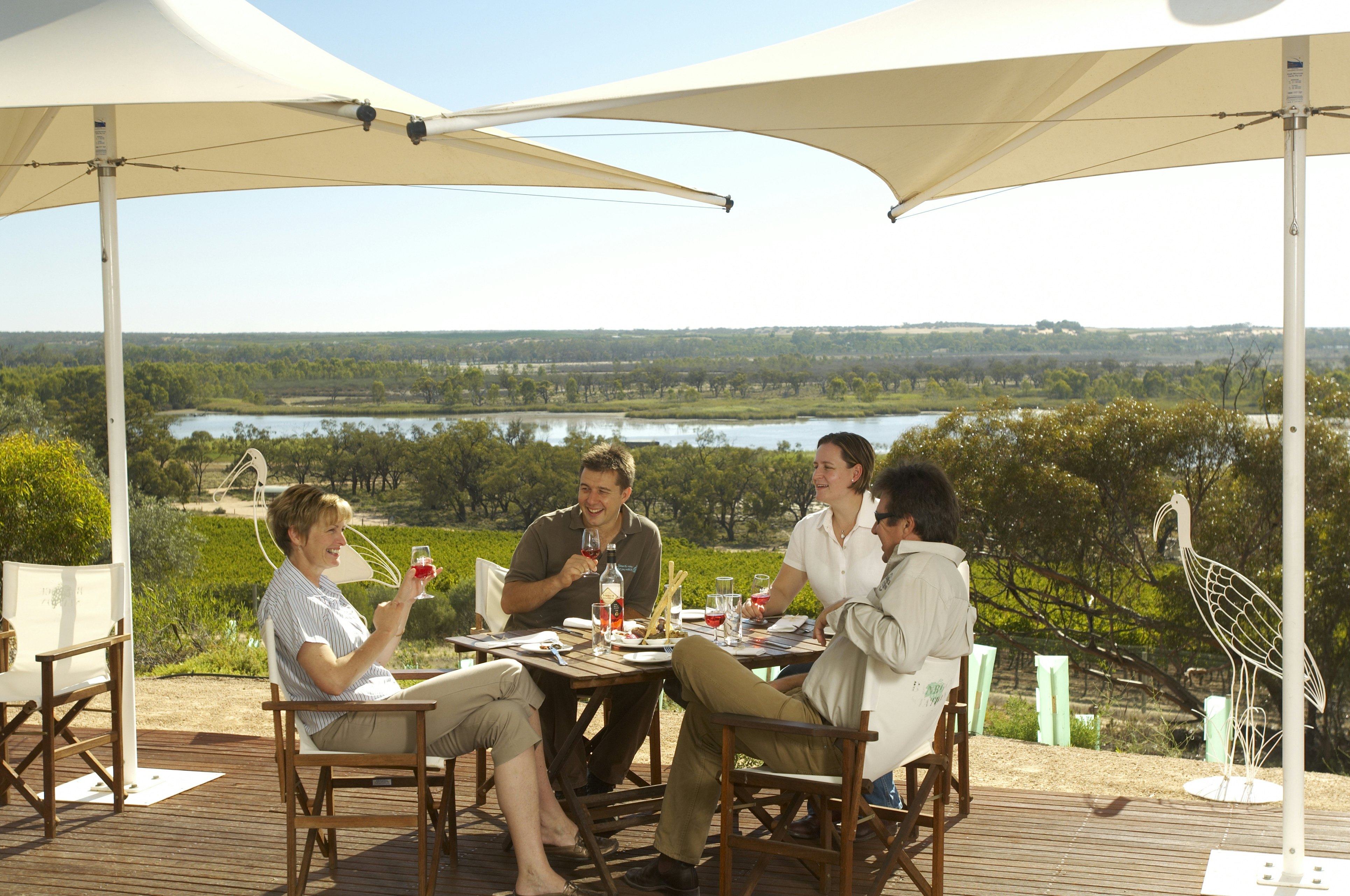 riverland - lunch at banrock station wetlands