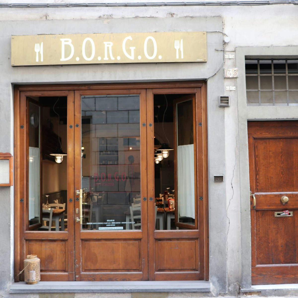 BORGO restaurant on Borgo San Frediano.
