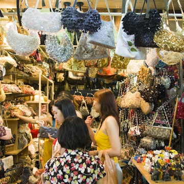 Bag shop, Chatuchak Market.
