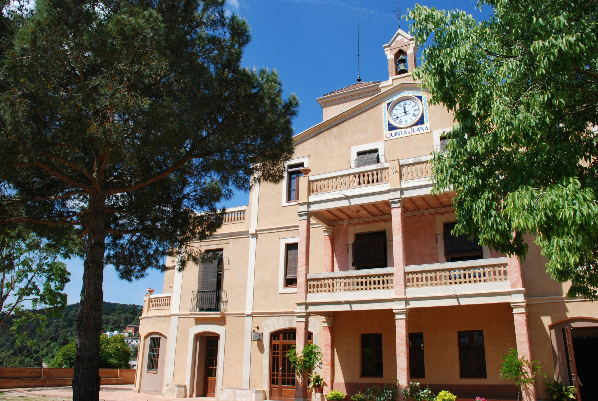 Facade of Vil·la Joana