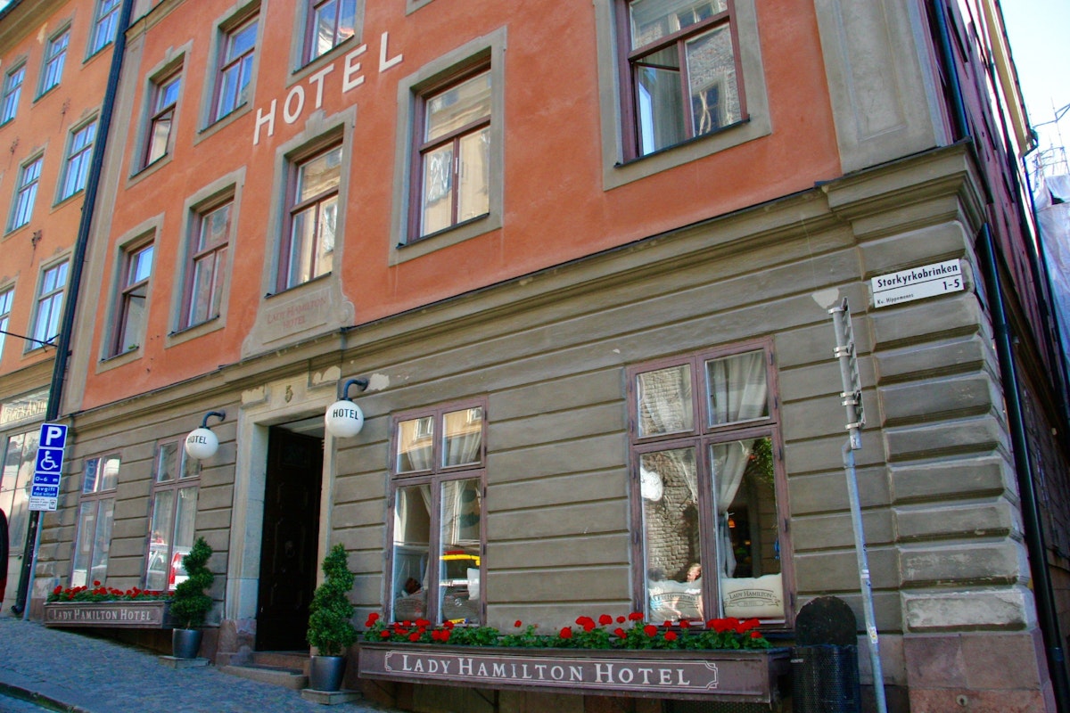 Lady Hamilton Hotel