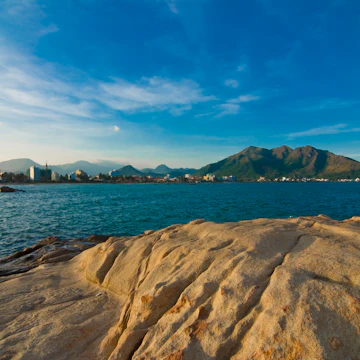 Hon Chong Promontory with view of the bay, Nha Trang, Vietnam, Indochina, Southeast Asia, Asia