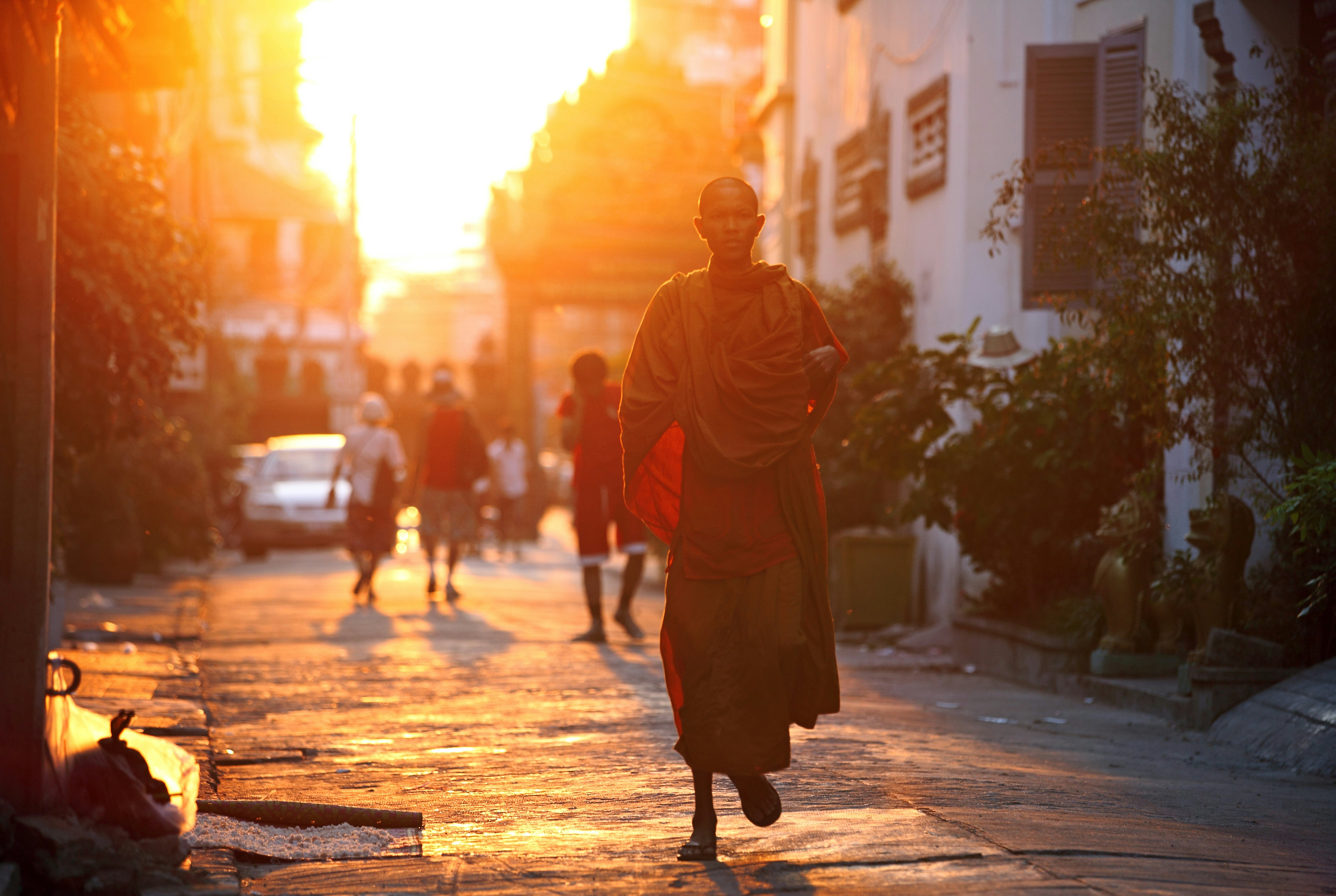 Monks inside the grounds of Wat Ounalom.