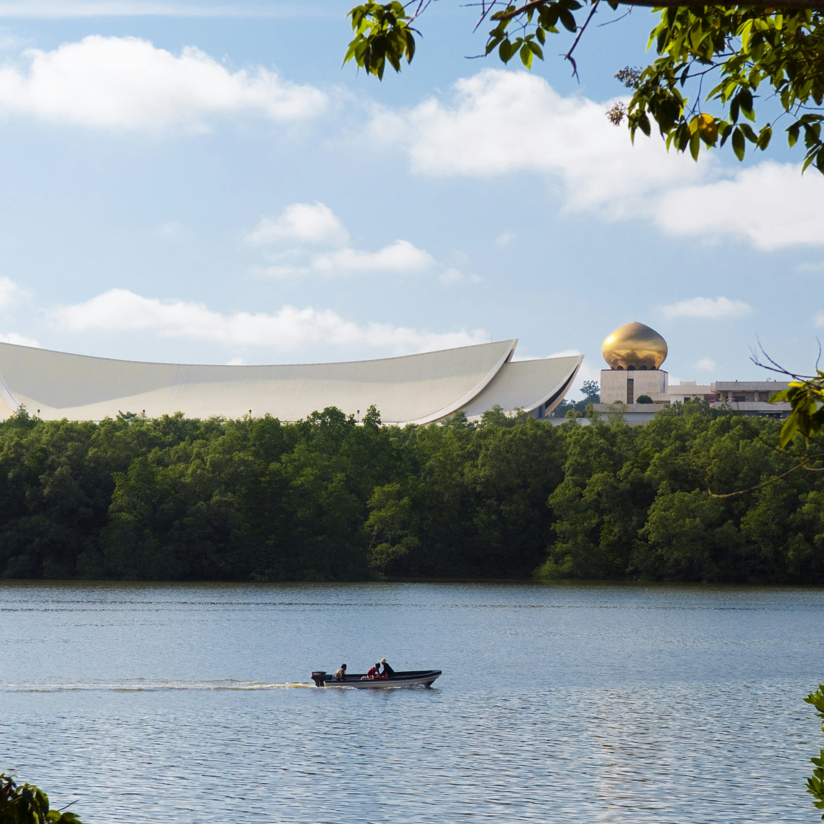 The Brunei sultan's palace Istana Nurul Iman seen from Sungai Brunei.