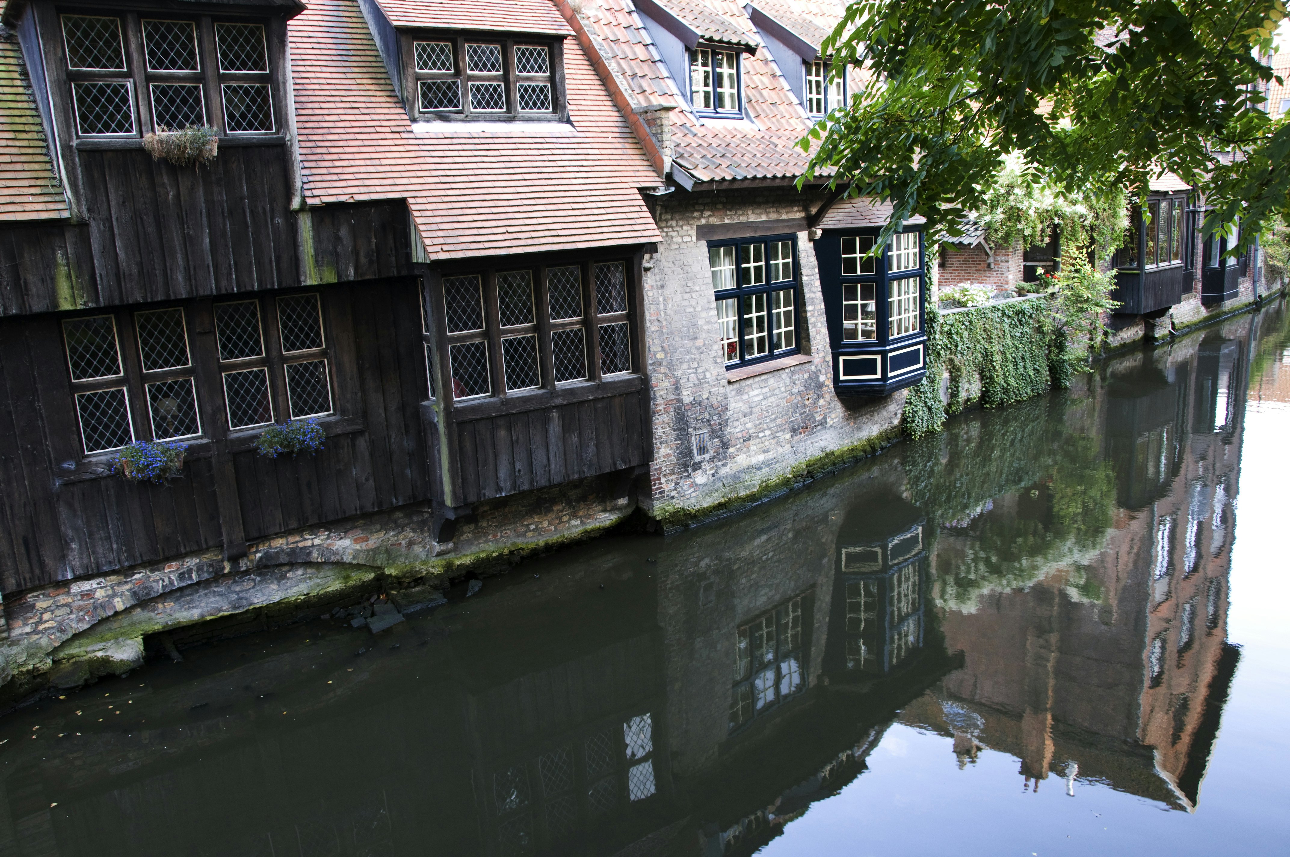 Old timber houses at Hof Arents.