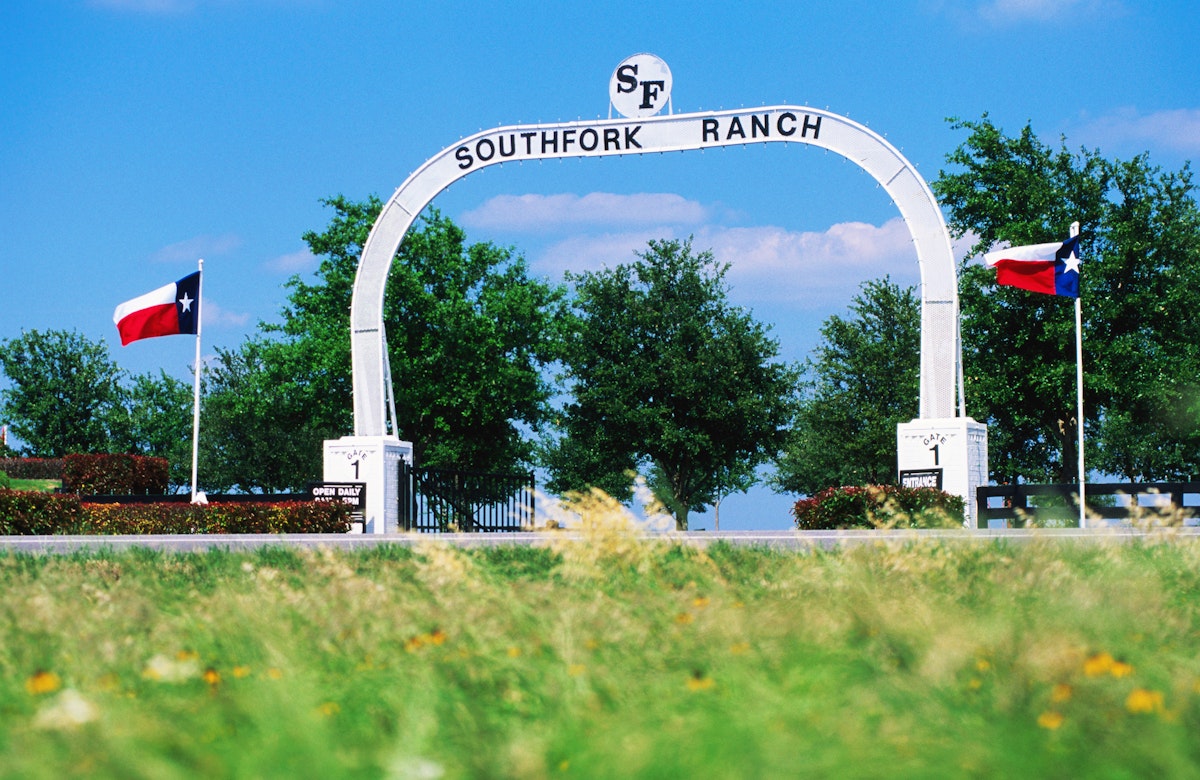 Entrance to Southfork Ranch.