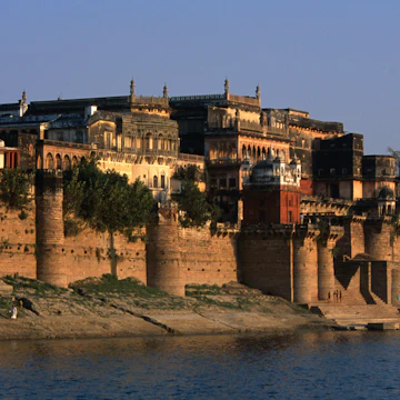 Ramnagar fort exterior.