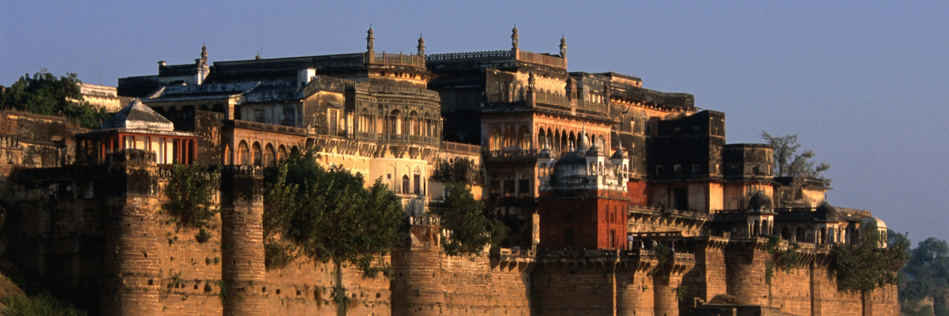 Ramnagar fort exterior.