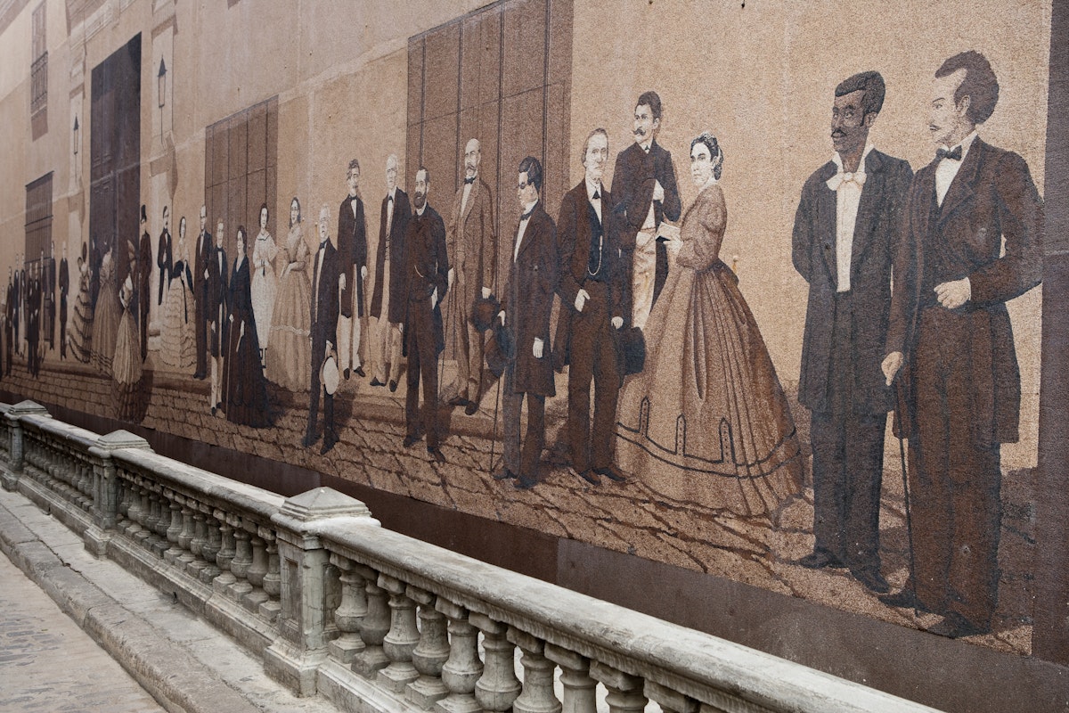 Calle Mercaderes wall mural.