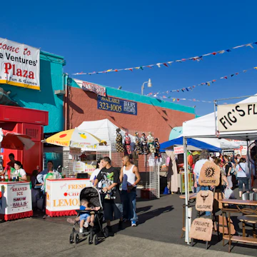 4th Avenue street fair.