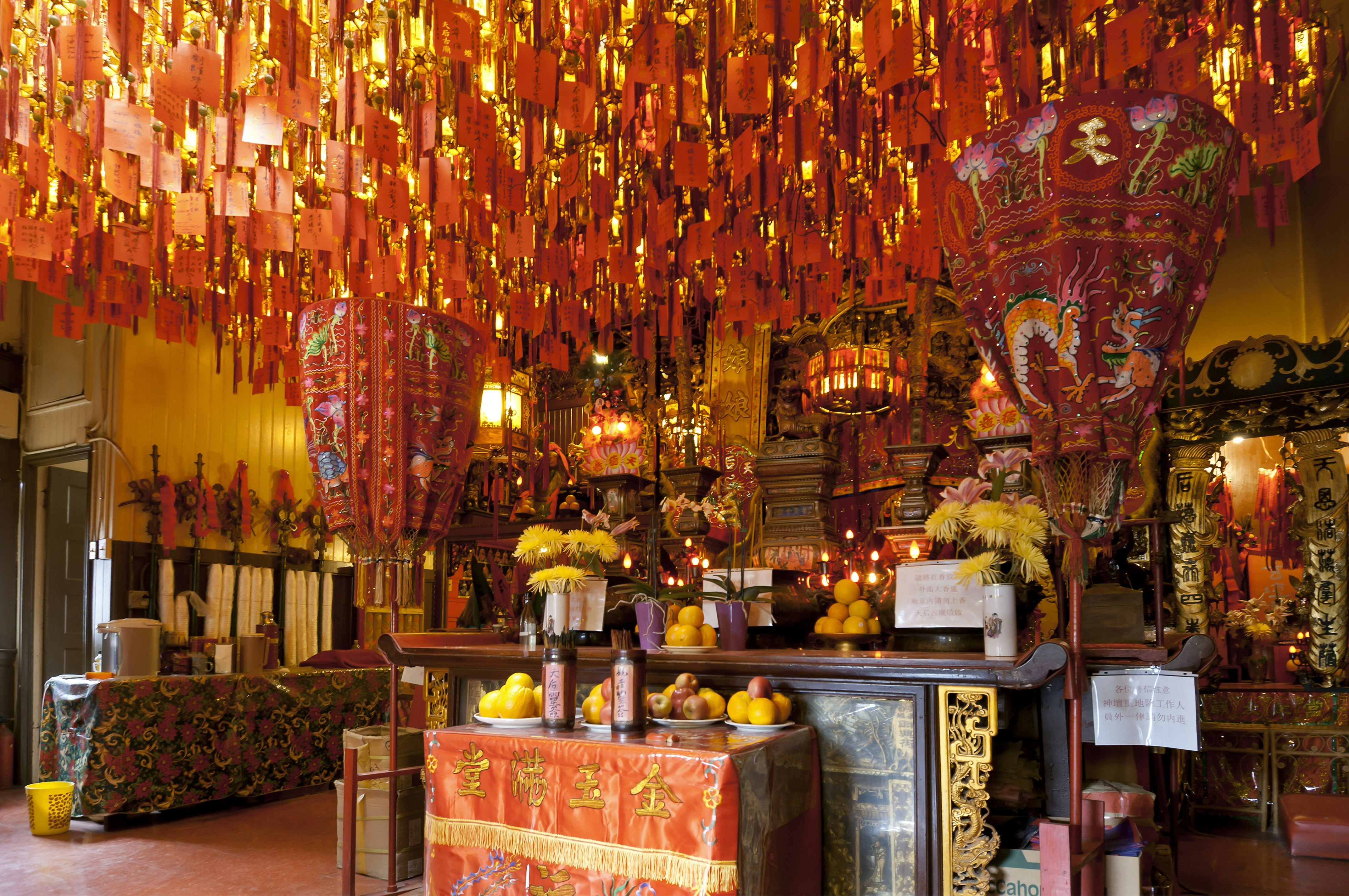 Tien Hou (Tin How) Temple in Chinatown atop 125 Waverly Place.