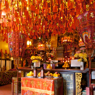 Tien Hou (Tin How) Temple in Chinatown atop 125 Waverly Place.
