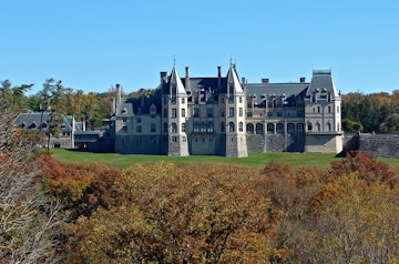 A view can be seen of the back of the Biltmore mansion from a horseback tour of the estate in Asheville, North Carolina. (Marjie Lambert/Miami Herald/MCT)