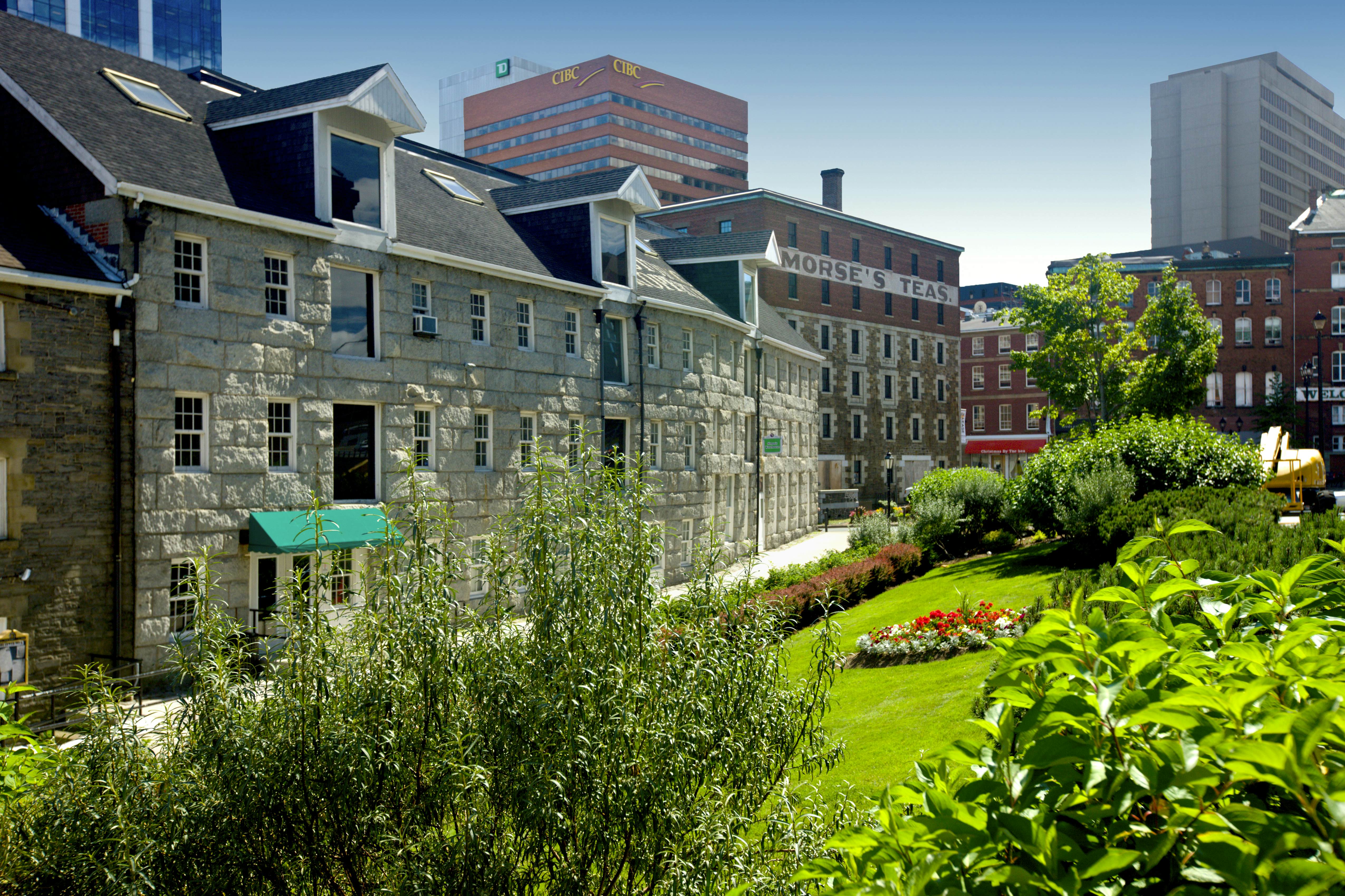 Shopping Halifax, Nova Scotia Lonely