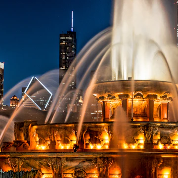 Buckingham Fountain at Night