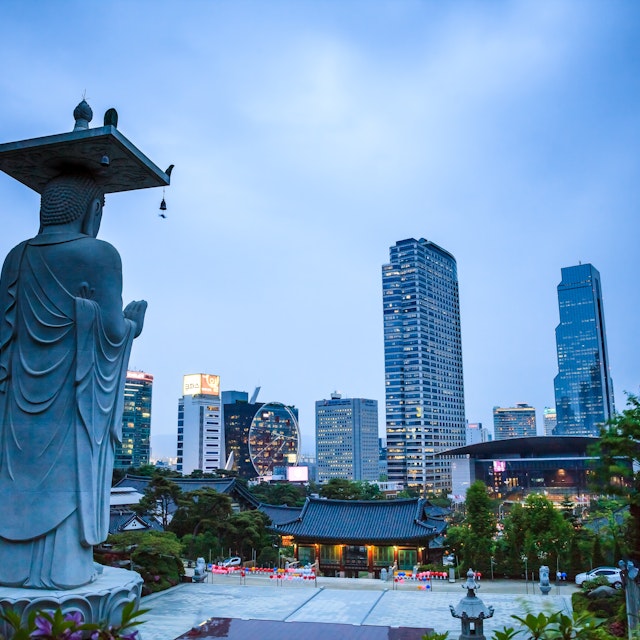 Magic Hour of Bongeunsa Temple in Gangnam, Seoul