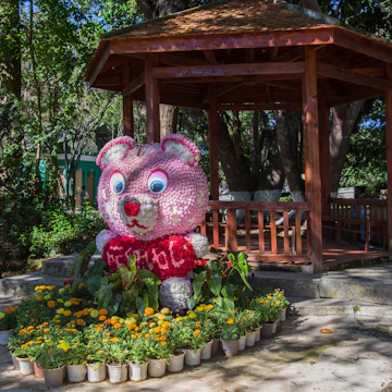 DALAT, LAM DONG, VIETNAM - 2012/05/26: Dalat Flower Gardens Gazebo - With its cool mountain climate, Dalat is an excellent place for flowers and plants to thrive. The Dalat Flower Gardens were established in 1966 by the Vietnamese government, and are tended continually. Among the tastefully arranged flora are orchids, roses, fuchsias, hydrangeas, narcissus and ferns. Altogether there are more than 300 species of flowers and plants here, many of which blossom all year round. (Photo by John S Lander/LightRocket via Getty Images)