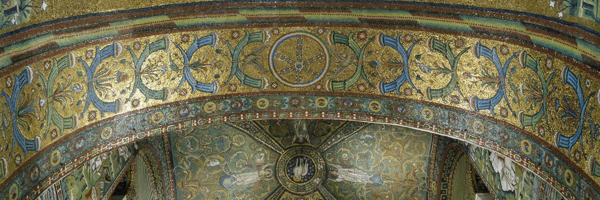 ITALY - JULY 24: Mosaics in the apse vault, 538-545, Basilica of San Vitale (UNESCO World Heritage List, 1996), founded 526, Ravenna, Emilia-Romagna, Italy. (Photo by DeAgostini/Getty Images)