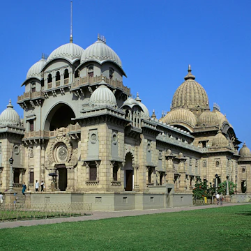 Belur Math in Calcutta, West Bengal, India. (Photo by: IndiaPictures/UIG via Getty Images)