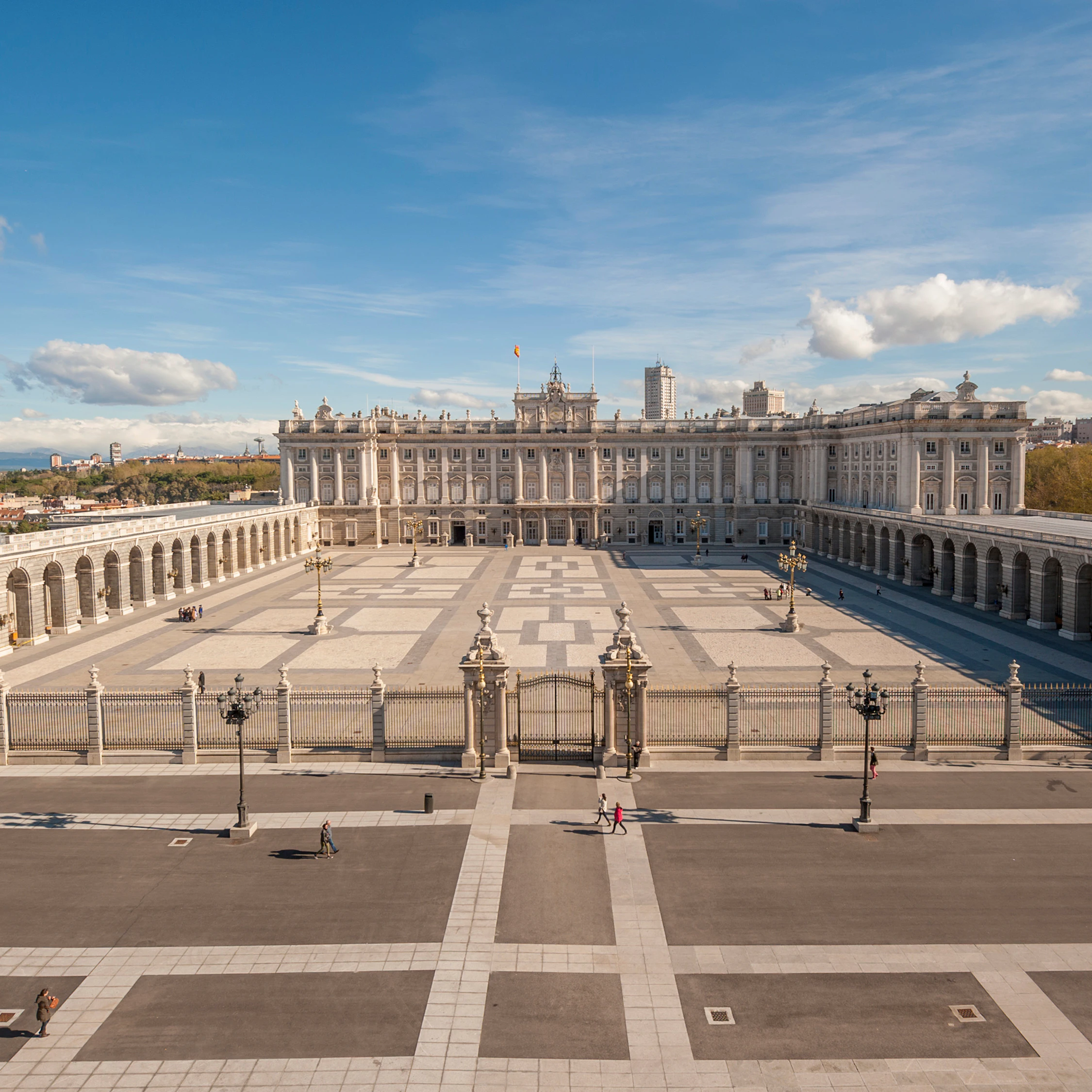Image of Plaza de Oriente