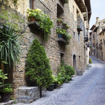 Street in Ainsa, a medieval village in Sobrarbe region, Historical-Artistic Site, Huesca, Aragon, Spain