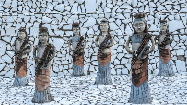 [UNVERIFIED CONTENT] One of the highlights of Chandigarh is the Rock Garden designed by local artist Nek Chand.