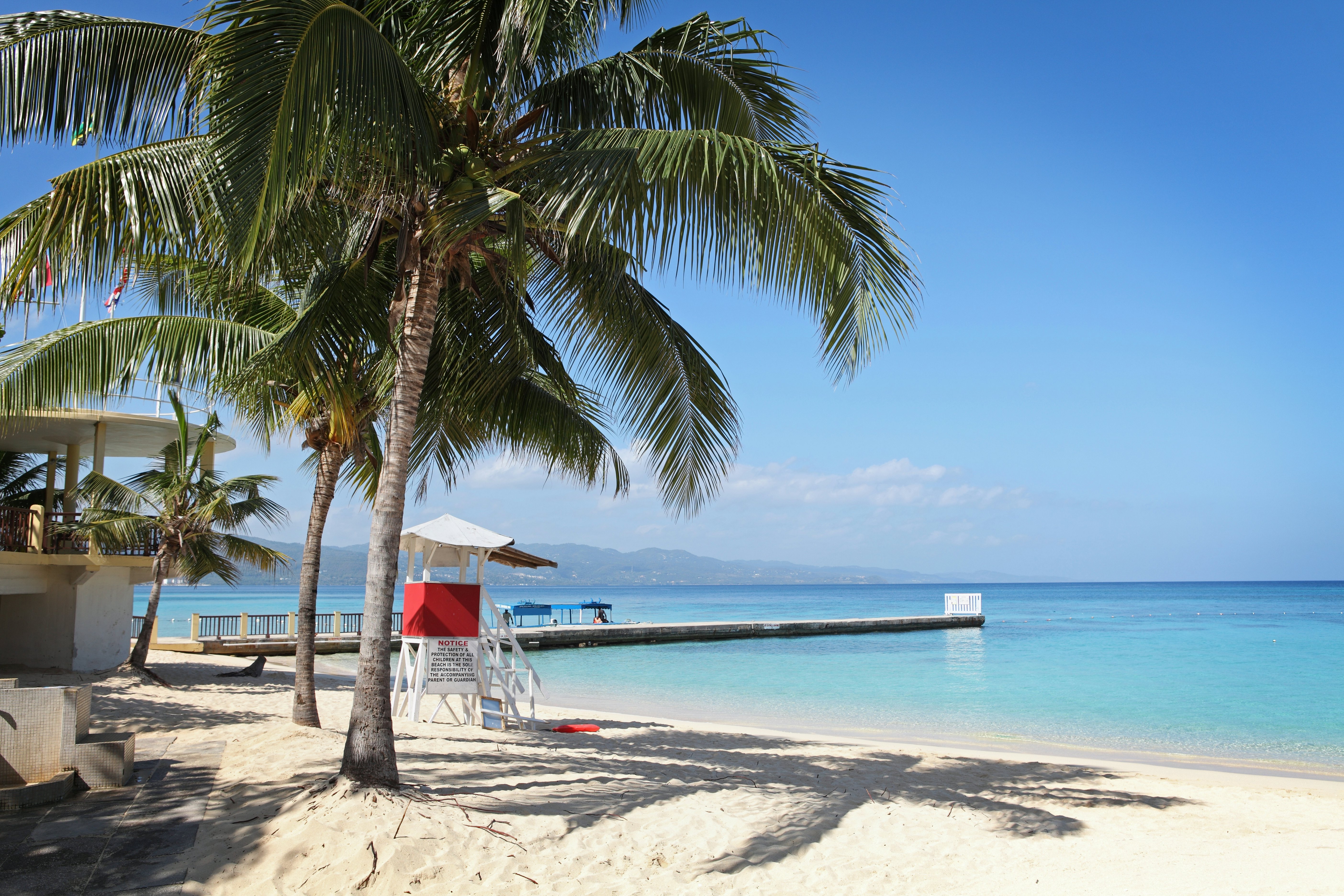 Doctors Cave Beach in Jamaica
