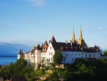 Switzerland, Neuchatel, View of castle and cathedral