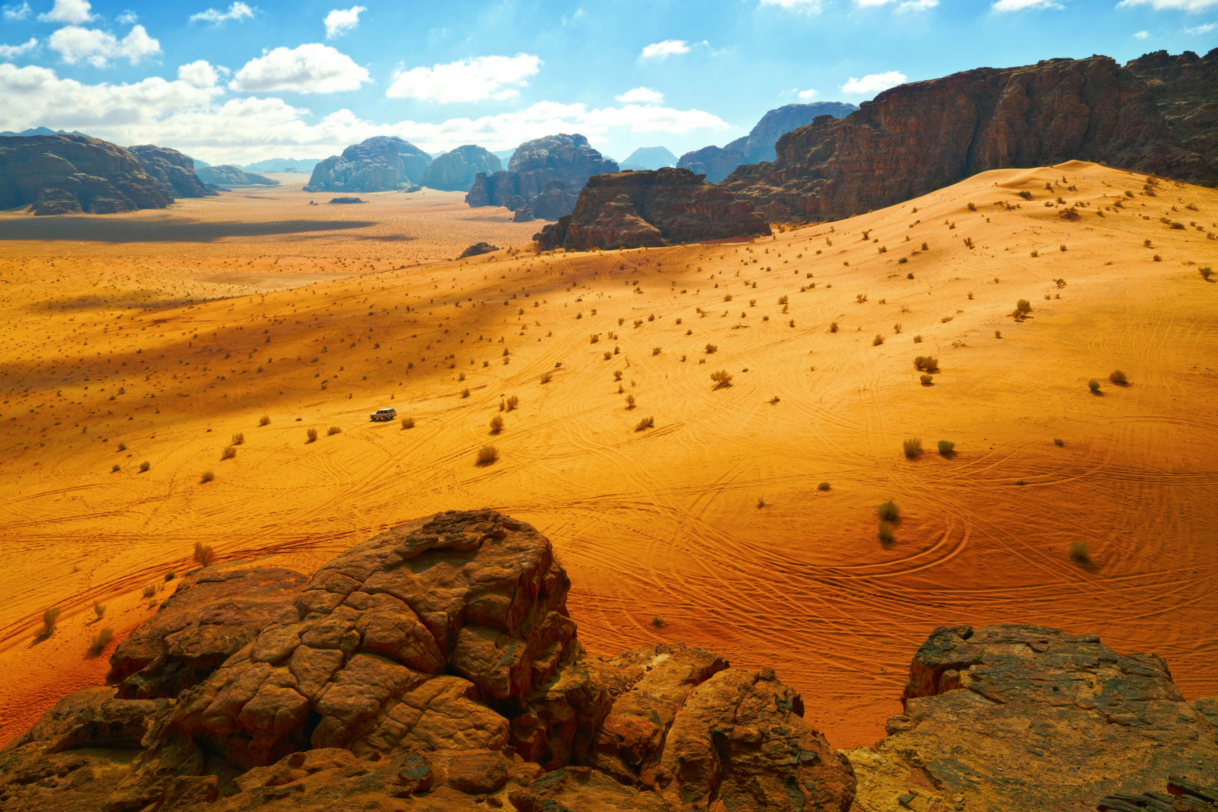 where is wadi rum desert jordan