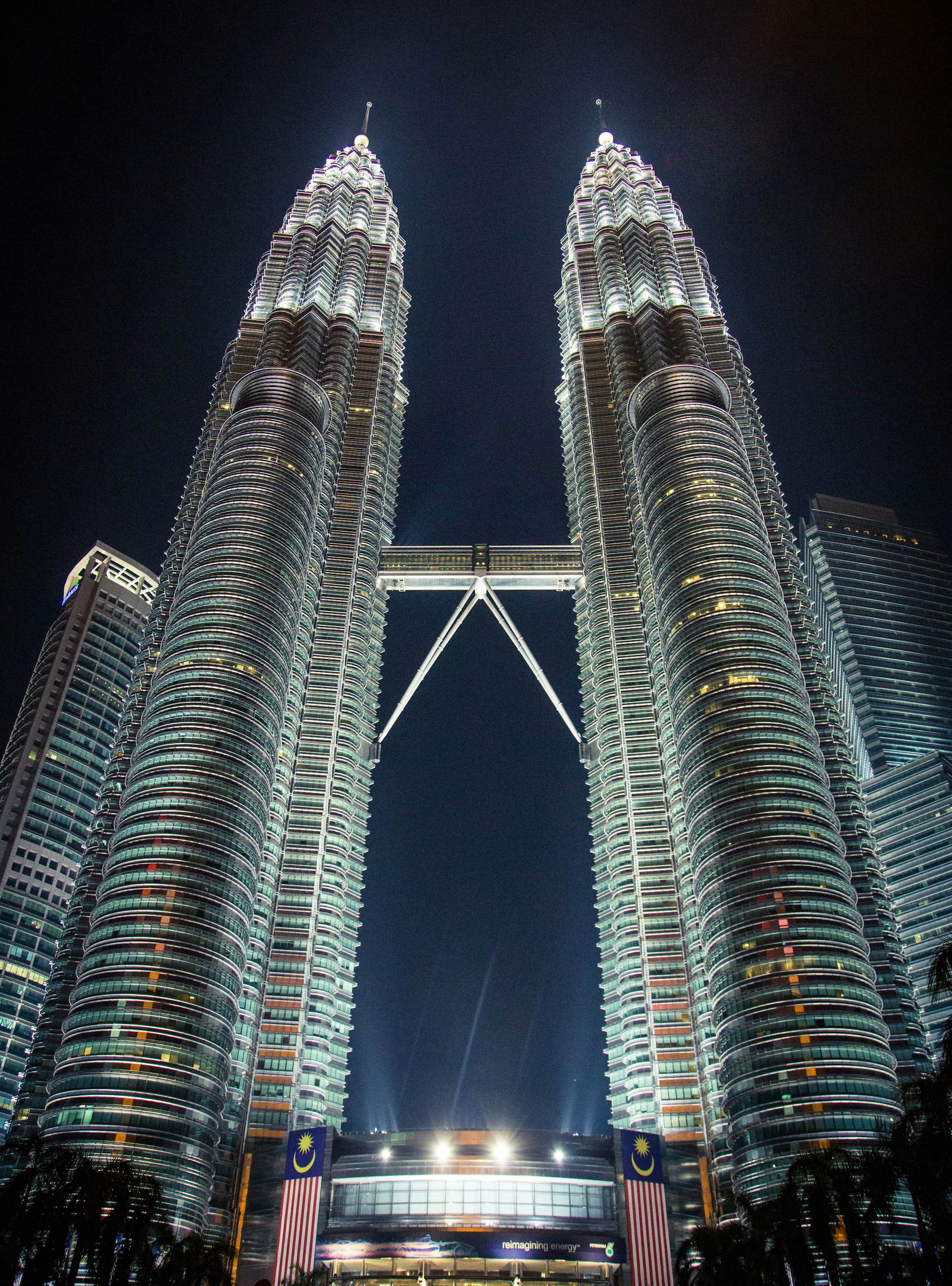 Petronas Towers | Kuala Lumpur, Malaysia | Sights - Lonely Planet