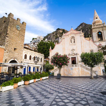 Church of St. Joseph at Piazza IX Aprile on Corso Umberto, the main street in Taormina, Sicily, Italy, Europe