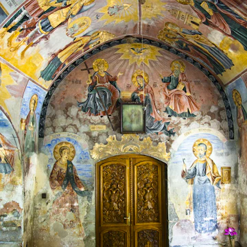 Frescos in the entrance to Bachkovo Monastery