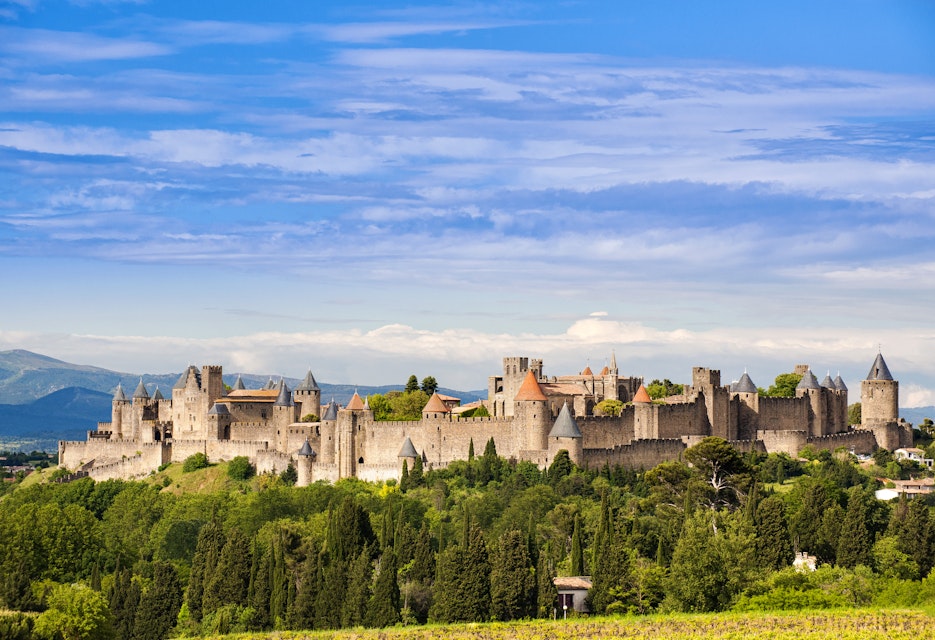 Exploring Carcassonne, France (Why does nobody come here!?) 