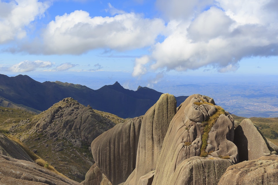 Peak Mountain Prateleiras in Itatiaia National Park, Brazil Stock Image -  Image of rock, blue: 43388999