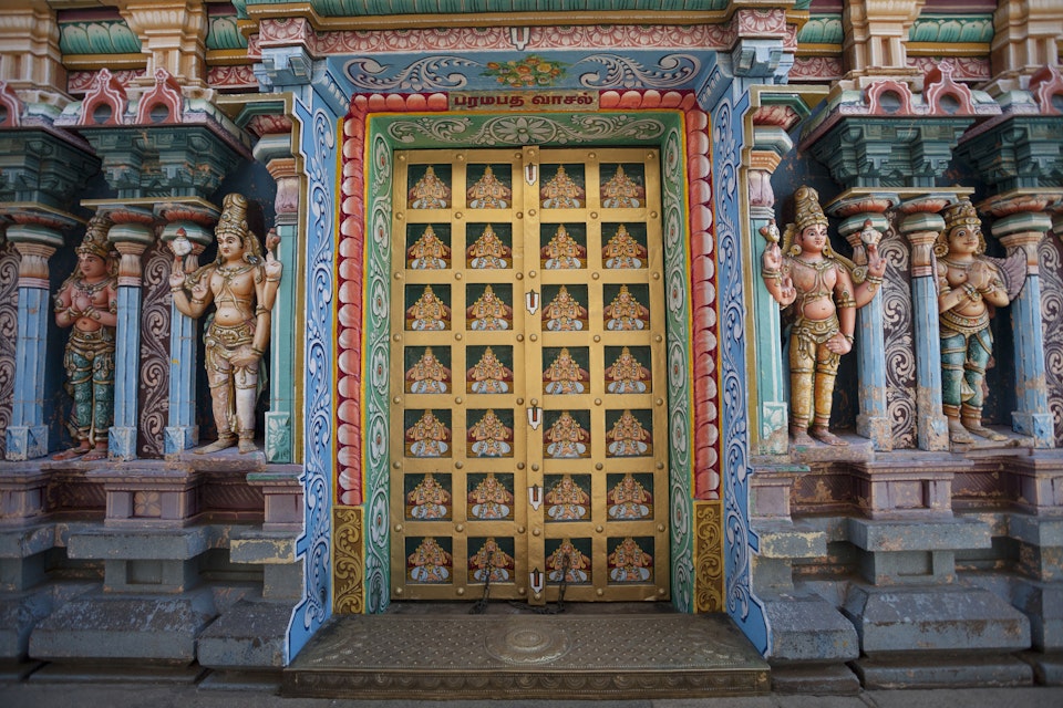 India, Tamil Nadu, Tiruchirappalli, Sri Ranganathaswamy Temple at Srirangan. (Photo by: JTB/UIG via Getty Images)