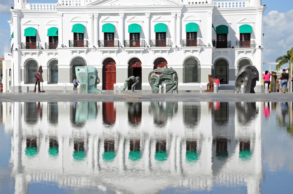 Palacio de Gobierno and Plaza, Villahermosa