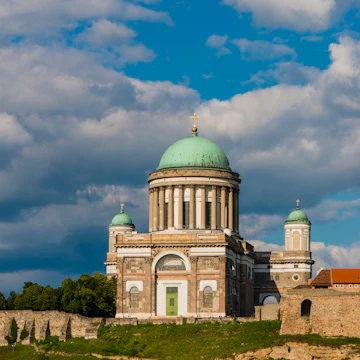 Hungary, Esztergom, Esztergom basilica at Danube river, built by Joszef Hild