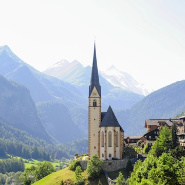 Austria, Carinthia, Heiligenblut, Grossglockner, Mountain landscape with church