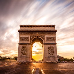 Coucher de l'Arc de Triomphe de l'étoile à Paris