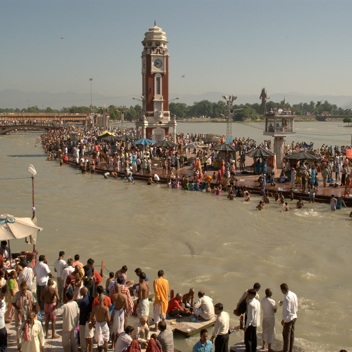 (GERMANY OUT) India Uttaranchal - Haridwar: prayer at Har-ki-Pauri Ghat, Ganges - 2010 (Photo by Bhattacharya/ullstein bild via Getty Images)