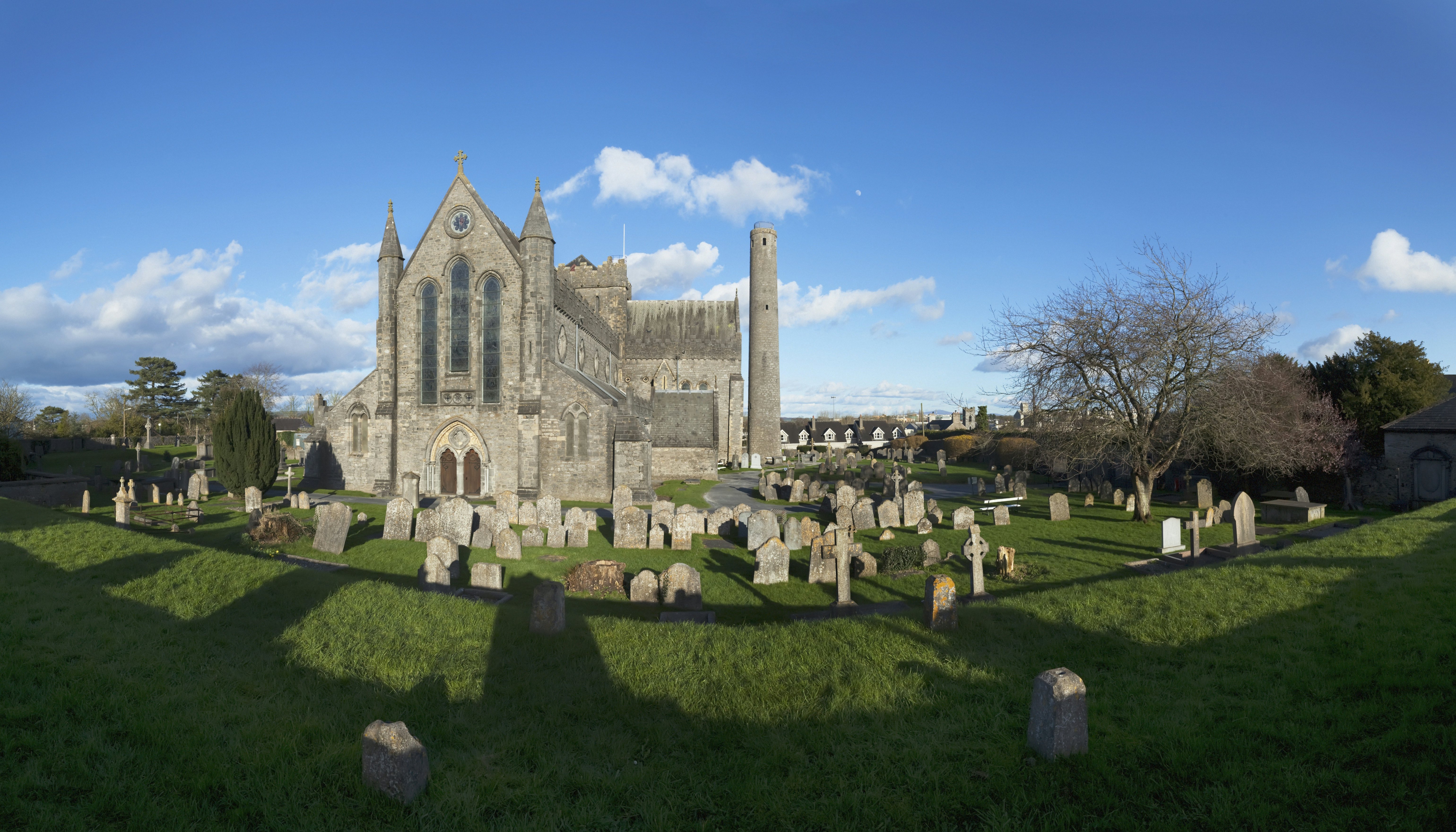 St canices cathedral round tower and churchyard
